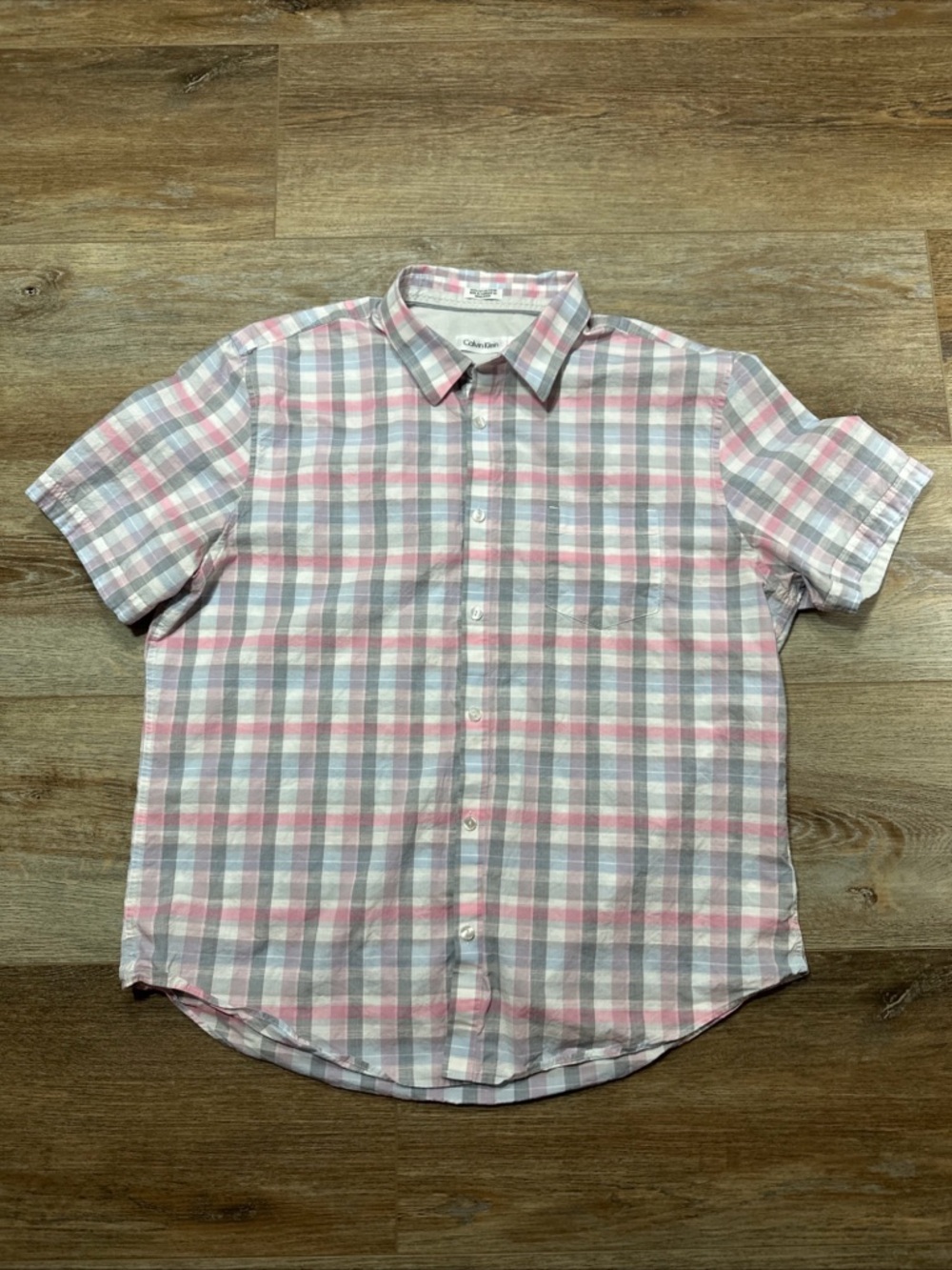 Calvin Klein Pink and Gray Plaid Short Sleeve Button-Down Mens XL Shirt